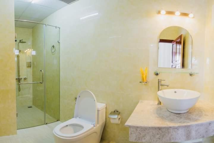 Bong Lua Vang Hotel 大叻 外观 照片
